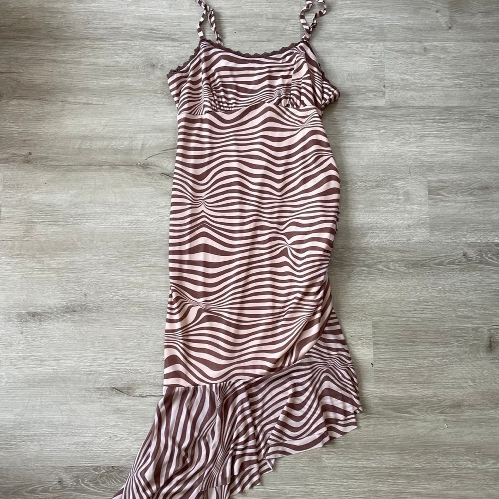 NEW Brown and Tan Psychedelic Stripe Asymmetrical Dress